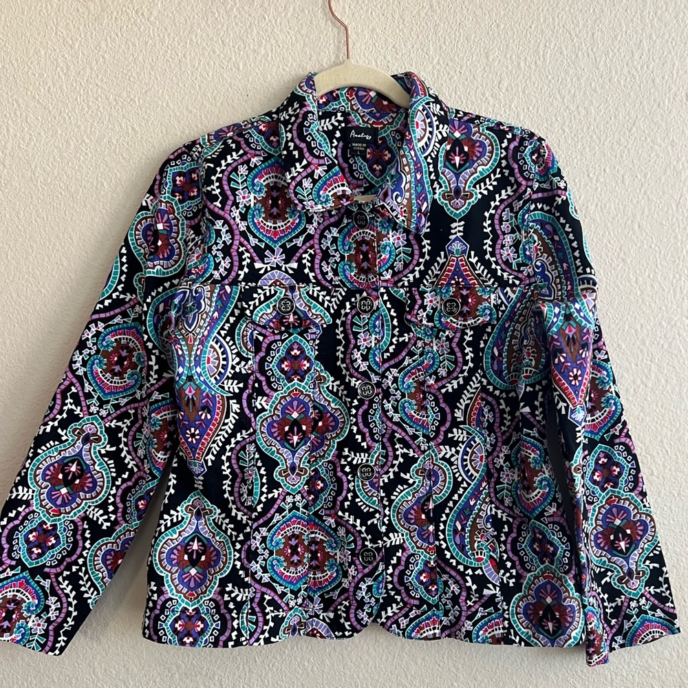 Analogy Geometric Vibrant  lightweight Button Down Lightweight Jacket/Blazer Lg